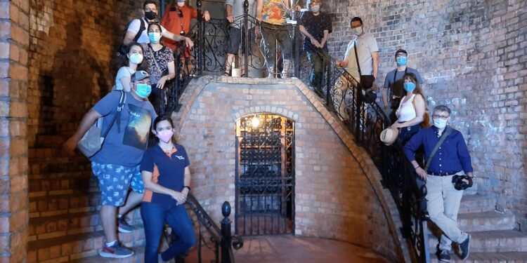 Cinco prestigiosos blogueros visitarán la Ruta del Vino de Valdepeñas para conocer y promocionar este destino en sus redes sociales y blogs de viajes - Lanza Digital
