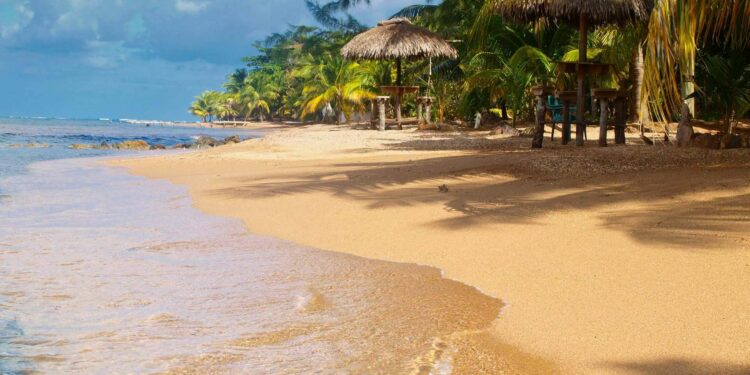 Conocer sobre las playas de Honduras, de la mano de Honduras.com
