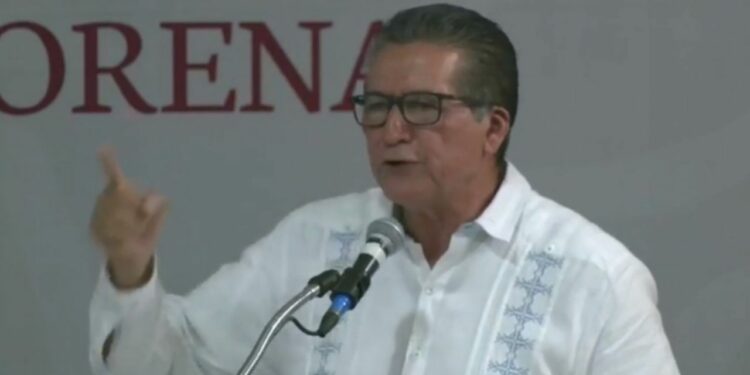 Critica Feliciano Castro deficiencias en servicios públicos; reprueba viajes del Alcalde