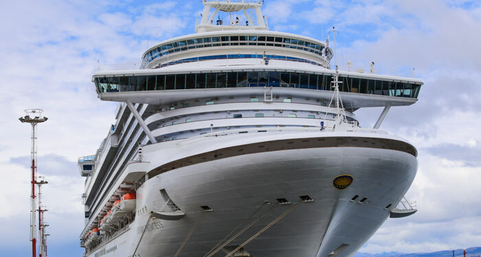 Cruceros en la próxima temporada argentina: 500 recaladas en Ushuaia y récord de Costa