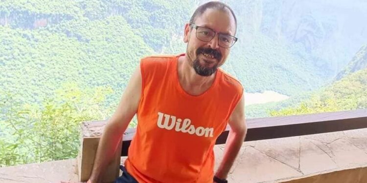 Denuncian la desaparición del periodista Roberto Flores