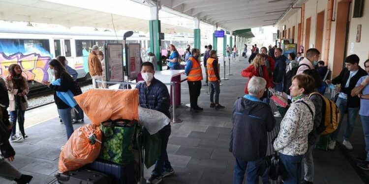 Casi 3.500 navarros han obtenido ya el abono para viajar en ferrocarril gratis