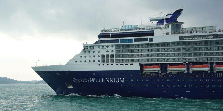 Doble estadía nocturna en Greater Victoria Harbour corona temporada de cruceros 2022