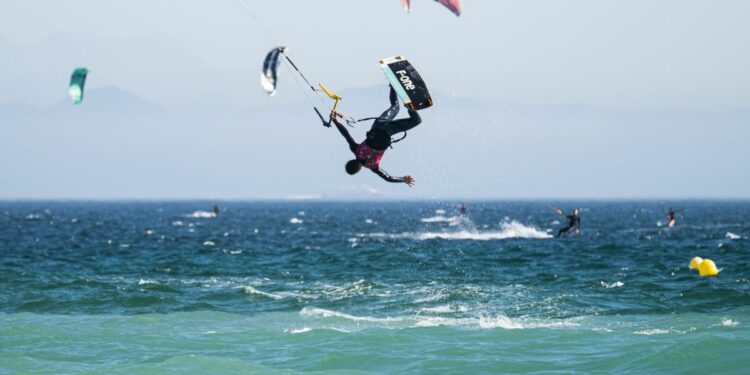 Doblete español en la Copa del Mundo Junior de Kitesurf de Tarifa