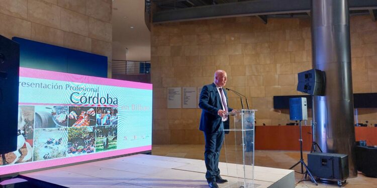 El Patronato de Turismo presenta el destino Córdoba ante 70 profesionales del sector en Bilbao
