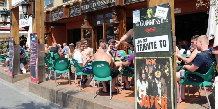 El ayuntamiento de Benidorm amplía el plazo para las ayudas a hostelería por la pandemia