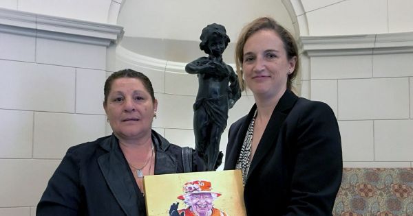 El gesto de la viuda de un hroe del Crucero General Belgrano que homenaje a los britnicos