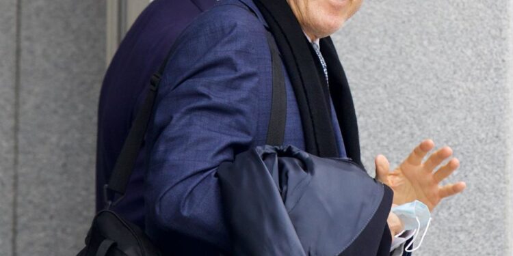 El socio de José Luis Moreno asegura que el productor le estafó medio millón en "viajes inexistentes"