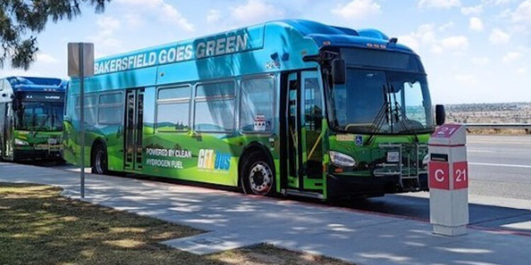GET bus brinda viajes gratis a los trabajadores ante la mala calidad del aire en Bakersfield | Univision 39 Bakersfield KABE