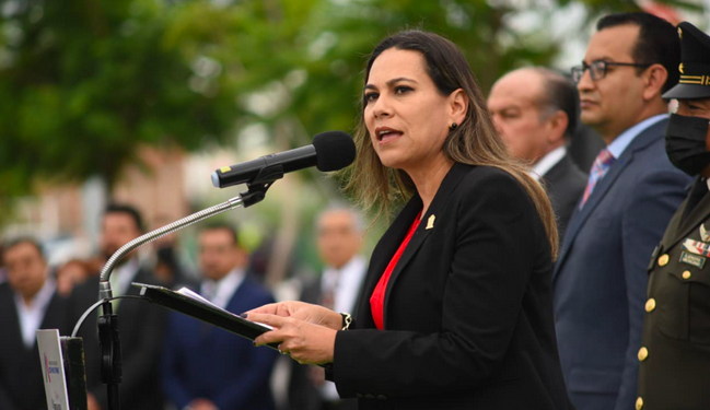 Gobierno de Lorena Alfaro oculta información de sus viajes internacionales