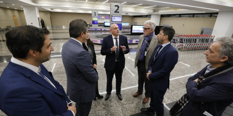 Guerrera recorrió las obras de modernización de la Terminal Internacional de Aeroparque