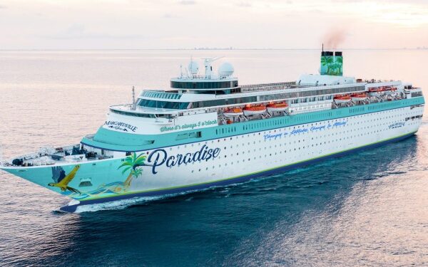 "Héroes" viajan gratis en Margaritaville at Sea