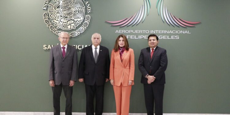 Aterriza en el AIFA el primer vuelo procedente de República Dominicana