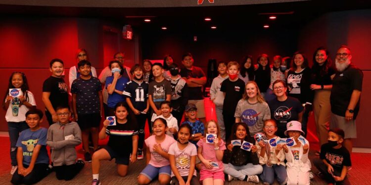 Instruye NASA a estudiantes de EPISD sobre viajes espaciales