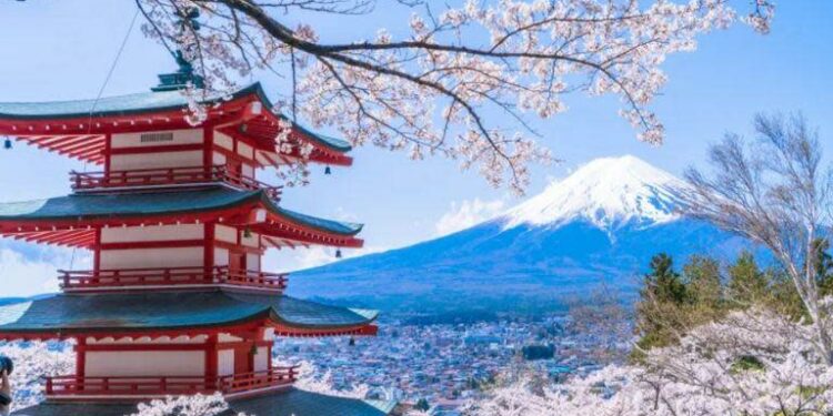 Chureito Pagoda en Fujiyoshida, Japón