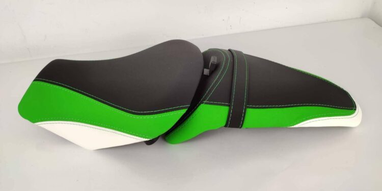 La importancia de un asiento de moto cómodo para viajar, por JM-FUNDAS