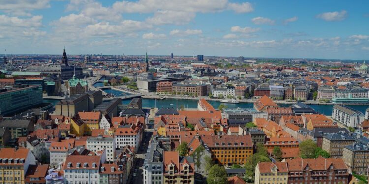 Copenhague desde la aguja de la Iglesia de Nuestro Salvador [(c) Foto: @avistu]
