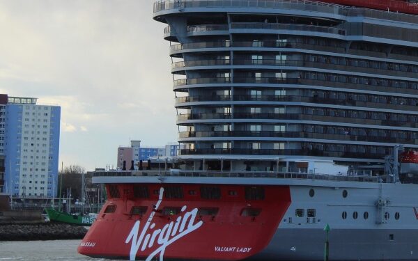 Línea de cruceros de Richard Branson se asocia con Argent Energy, GoodFuels y Twelve