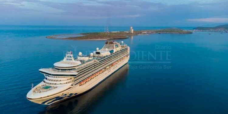 Llega a Baja California Sur el primer crucero de la temporada 2022-2023