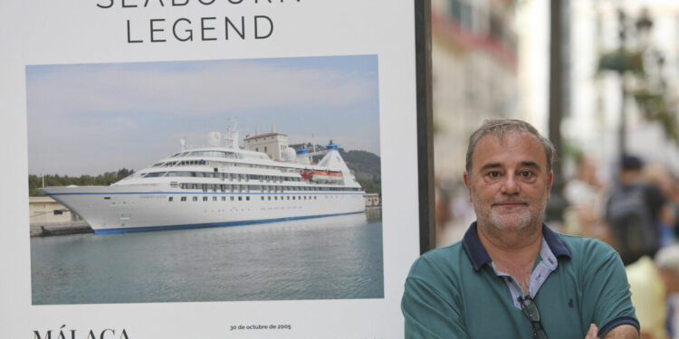 Los cruceros 'atracan' en la calle Larios de Málaga