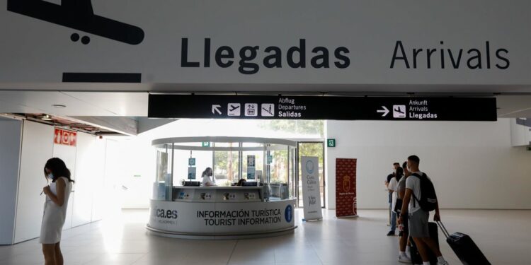 Los murcianos realizaron más de un millón de viajes en el segundo trimestre del año, un 10,5% más