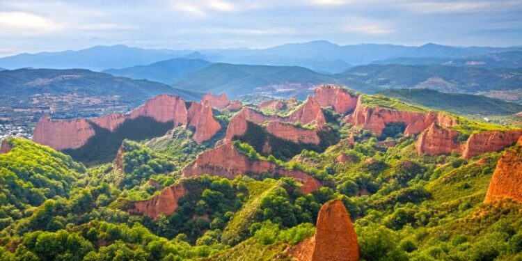 Las Médulas, uno de los paisajes más fascinantes que pueden verse en la provincia de León