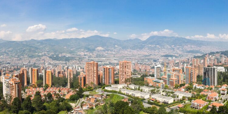 Medellín, entre las mejores cuatro ciudades para teletrabajar en Suramérica