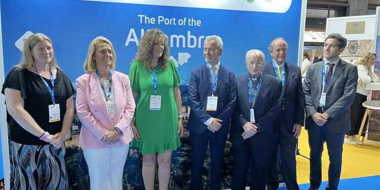 Motril sella una alianza institucional con la provincia para promocionar el turismo de cruceros