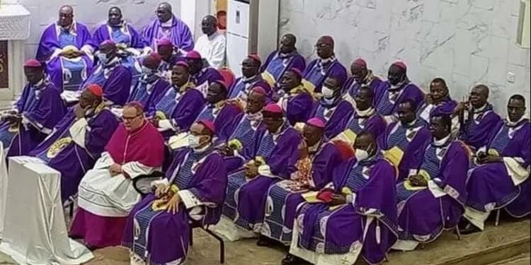 Obispos nigerianos: "Estamos atravesando el capítulo más oscuro de nuestra historia"