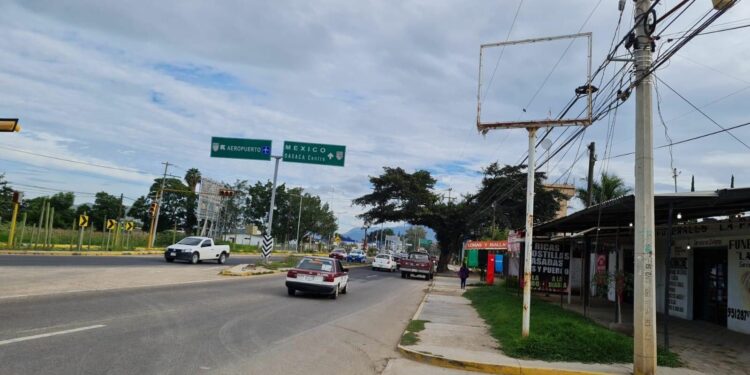 Organizaciones sociales bloquean cruceros de la ciudad