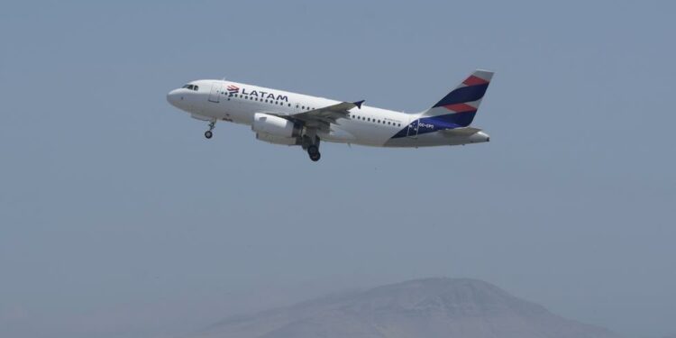 Perú ya opera 95 rutas aéreas de 101 destinos prepandemia, informó la IATA | RMMN | ECONOMIA