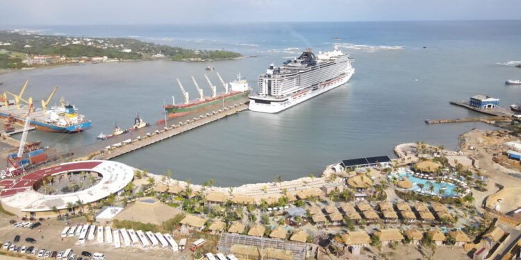 Prevén temporada de más de 300 cruceros entre puertos Taino Bay y Amber Cove en Puerto Plata • Online Plus