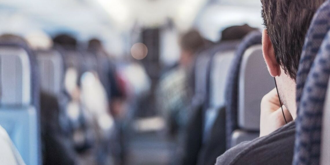 Qué hacer si tienes un ataque de ansiedad al viajar en avión