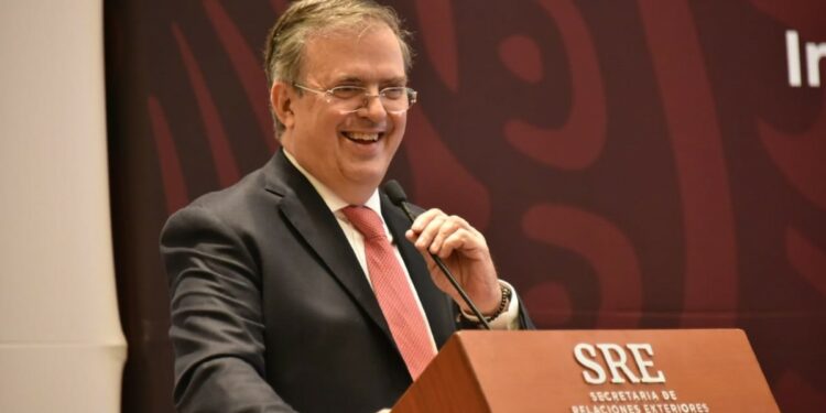 Rechaza Ebrard alertas de viajes de Estados Unidos