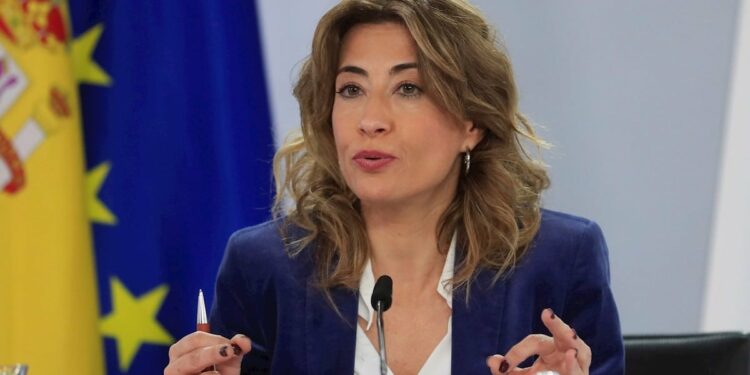 Sánchez se cabrea con Cabify tras revelar los viajes de su Ministerio con la VTC