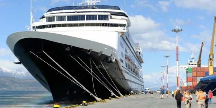 Tierra del Fuego se prepara para inicio de “Temporada de Cruceros”