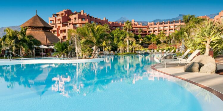Tivoli Hotels & Resorts debuta en España con el Tivoli La Caleta Resort en Tenerife