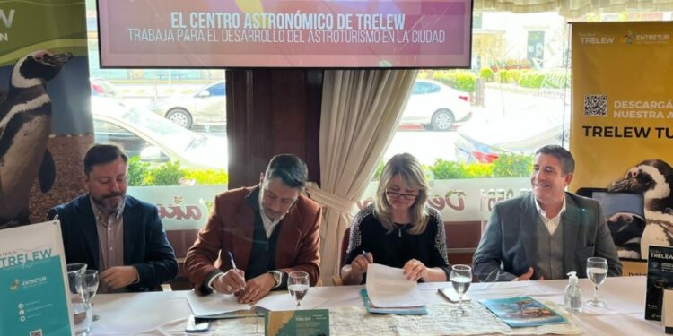 Trelew promociona su oferta turística en Córdoba – Municipalidad de Trelew
