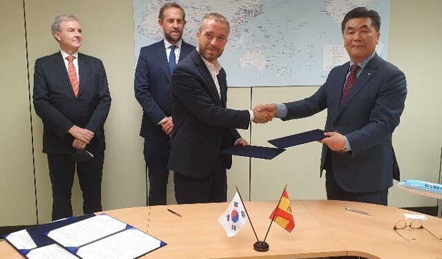 Turespaña firma un acuerdo con la aerolínea Korean Air para promocionar destinos españoles