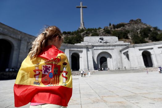 Los primeros y últimos meses del año son una opción perfecta para comprar sus tiquetes a España.