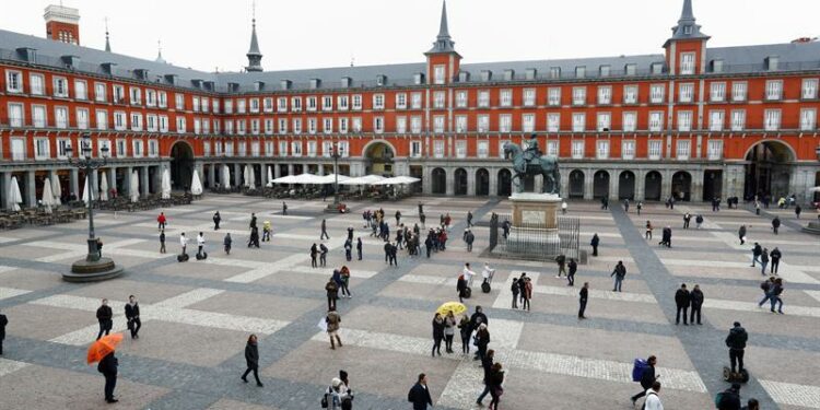 aquí, los buscadores para conseguir pasajes baratos