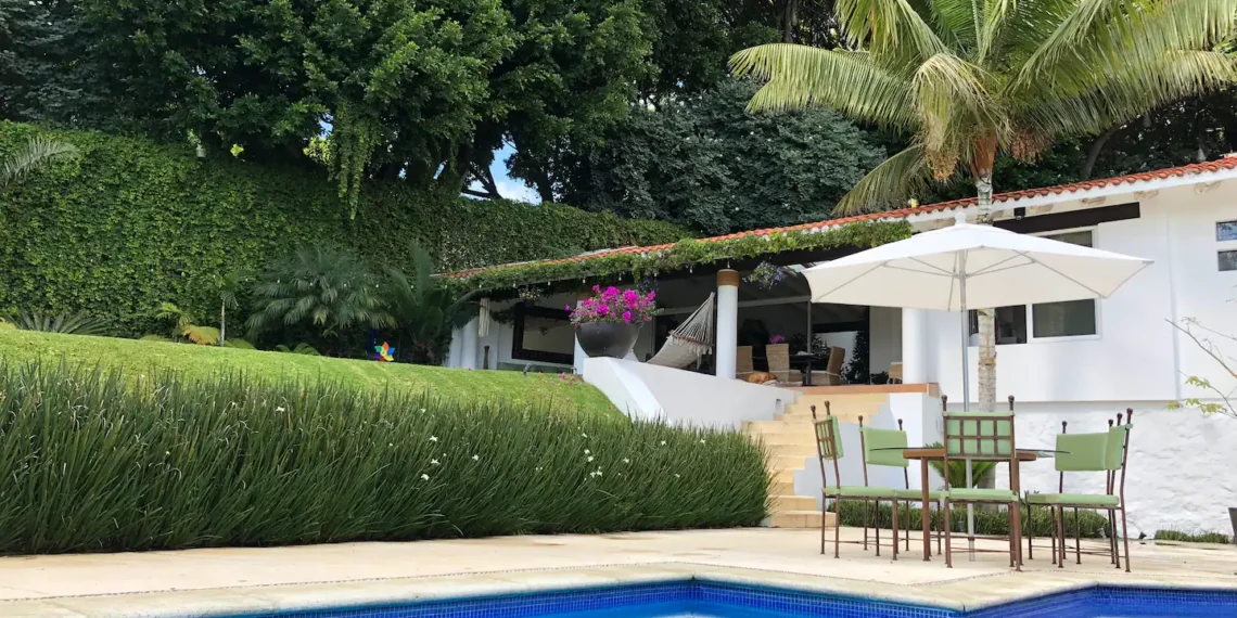 Un chapuzón a las albercas más increíbles en Airbnb