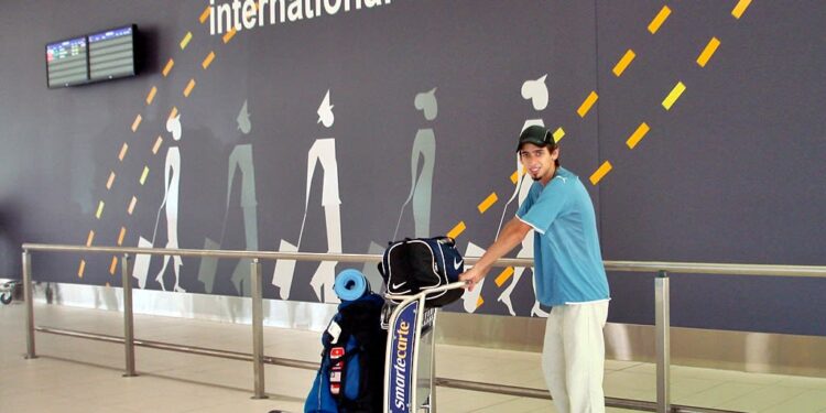En el aeropuerto recién llegado a Australia
