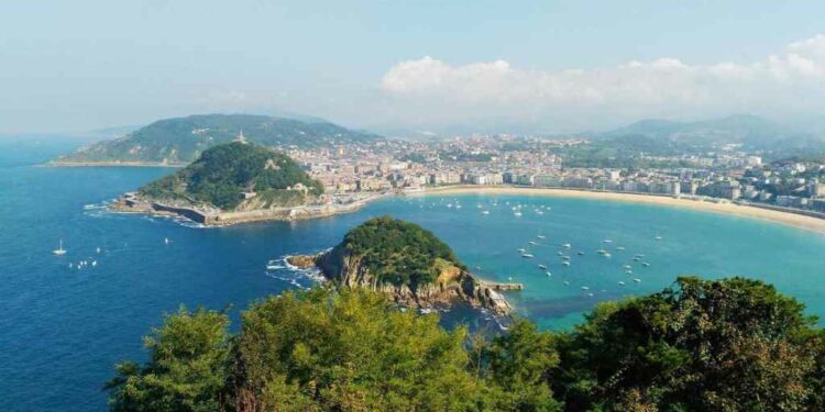 Imagen de la playa de la Concha, en San Sebastián.
