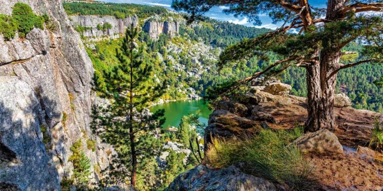 un viaje entre pueblos, lagunas y cumbres casi secretas