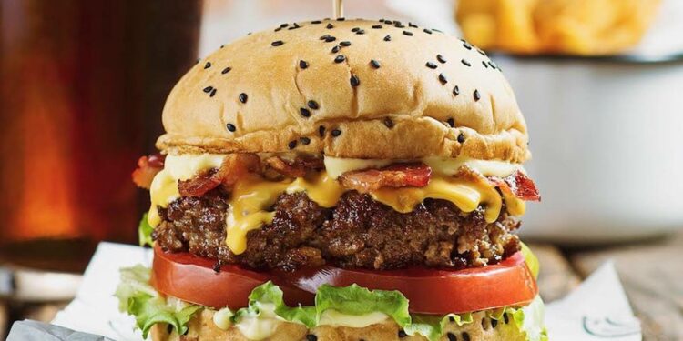 una de las hamburguesas favoritas de Asunción