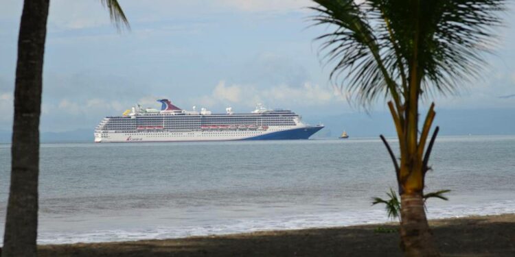¡Arrancó la temporada de cruceros en Puntarenas!