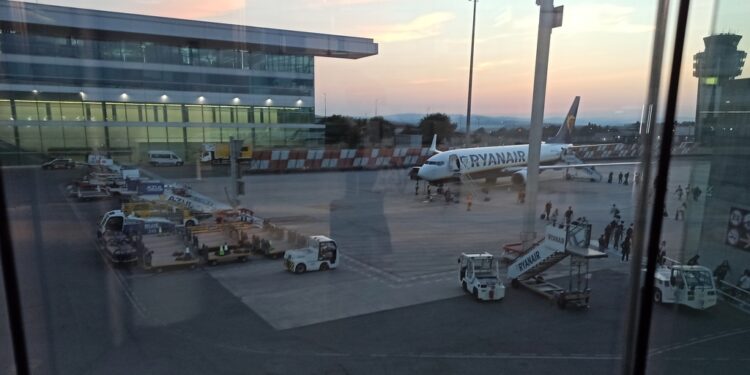 ¿Cómo ahorrar dinero al planificar un viaje corporativo de tu empresa?