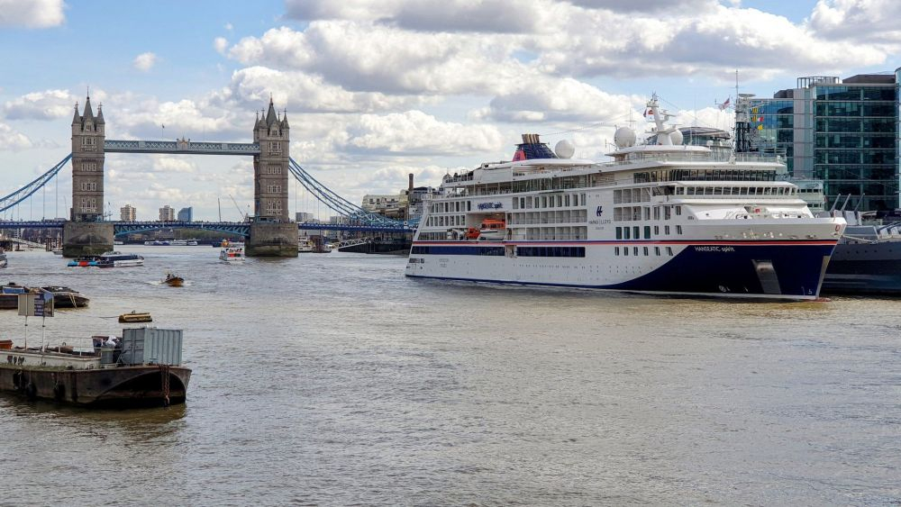 El Spirit navegando por el Támesis (Londres) en abril./ Gerald Martin
