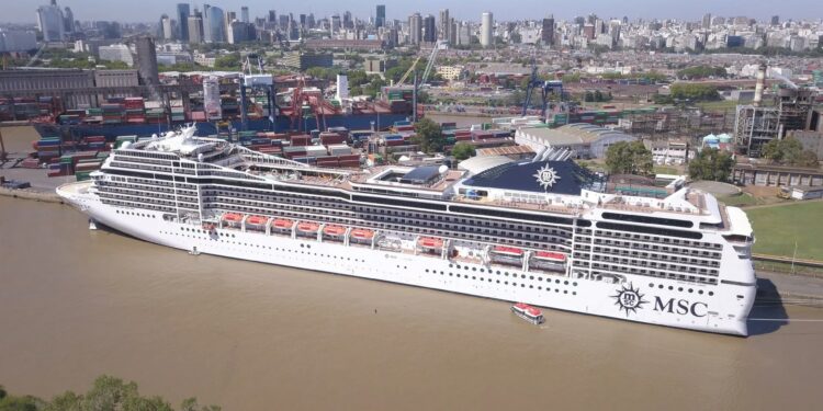 Desde el Puerto de Buenos Aires: los precios para tomar un crucero, que siguen a valores similares a los de hace tres años